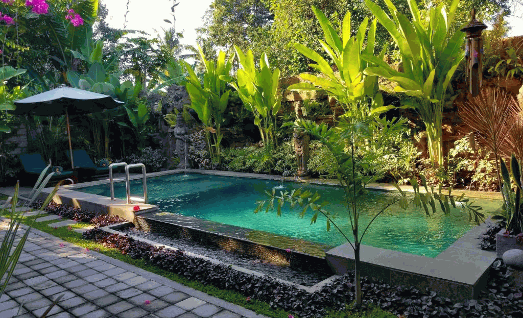 Couchsurfing And Hostels